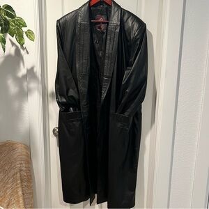 Vintage G-III Black Long Leather  Trench Duster Woman’s 2X Lined Luxury Grunge